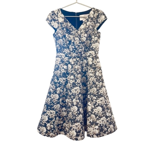 Gal Meets Glam Dresses & Skirts - GAL MEETS GLAM FLORAL DRESS